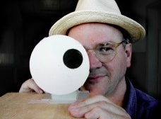 Guto Lacaz<br />Foto Foca Lisboa 