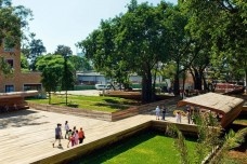 Finalista brasileiro: Museu da Sustentabilidade, Centro de Informação e Praça Victor Civita, São Paulo, Brasil, de Adriana Levisky e Anna Julia Dietzsch, 2008<br />Foto Nelson Kon 