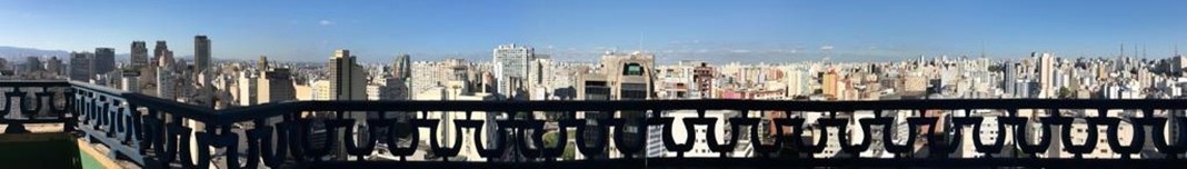 Vista de São Paulo a partir do edifício Planalto, projetado por João Artacho Jurado. Foto Michel Gorski