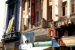Figura 3a. Exemplo de poluição visual no centro histórico de Porto Alegre, no Rio Grande do Sul, Brasil  [Autora]