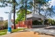 Parque Sabesp Butantã, portão de entrada. Levisky arquitetos estratégia urbana<br />Foto Ana Mello 