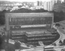 Vista posterior do MASP, onde aparece a base, o vão e a caixa do meuseu [Reprodução de imagens do livro "Lina Bo Bardi" autorizada pelo Instituto Lina Bo e P. M. B]