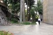 Condomínio Argentina. Empraçamento e acesso aberto para a Praça Chaim Weizmann<br />Foto Rossana Honorato 