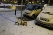 Mini-bicicleta acorrentada em poste no bairro de Charlottenburg. Belim, Alemanha, dezembro 2009<br />Foto Francisco Alves 