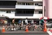 Ciclistas ocupam a Avenida Paulista no domingo<br />Foto Abilio Guerra 