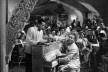 Fotograma do filme <i>Casablanca</i>, com Humphrey Bogart, Ingrid Bergman e Paul Henreid<br />Foto divulgação 