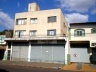 Edifício não cadastrado no cadastro de edifícios da Prefeitura. Grande parte dos edifícios que não se encontram no cadastro possuem 3 pavimentos<br />Foto Ricardo Luiz Töws, 2006 