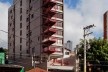 Edifício habitacional na Rua Simpatia. GrupoSP<br />Foto Nelson Kon 
