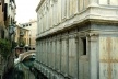 Lateral da Igreja Santa Maria dei Miracoli, Veneza¸1481-94. Arquiteto Pietro Lombardo<br />Foto Renato Anelli 