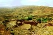 Arquiteturas de terra ao longo da rodovia N9<br />Foto Kauê Felipe Paiva 