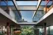 Casa Villa Lobos, 2018, São Paulo SP Brasil. Arquitetos Cristiane Muniz, Fabio Valentim, Fernanda Barbara e Fernando Viégas/ Una Arquitetos<br />Foto Nelson Kon 