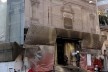 Recuperação da fachada da Igreja de Santa Maria della Vittoria, detalhe da entrada, Centro Histórico de Roma<br />Foto Petterson Dantas 