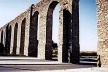 Fig.11 – Roman aqueduct at Évora<br />Foto JAZ, 1997 