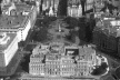 Buenos Aires, Avenida de Mayo. Vista hacia el Congreso en la actualidad. Tarjetas Postales en archivo M.I.P.R. Reproducción parcial en blanco y negro con fines estrictamente culturales.