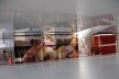Figura 15 – Vista Rua Santo Antonio –praça cultural: Mezanino e Biblioteca e pré-escola abaixo, café e vidros adesivados