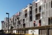 Conjunto Habitacional Fira de Barcelona – L’Hospitalet de Llobregat, fachada sul, Barcelona 2009. ONL Arquitectura<br />Foto Gianluca Giaccone 