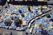 O território fragmentado e mutante de São Paulo em quatro momentos. Momento 3: o velho Largo da Concórdia, transformado em fluxo de comércio informal<br />Foto Nelson Kon 