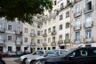 Praça do Terreiro, com edifícios em banda, entre galpões restaurados e decadentes, Alfama, Lisboa<br />Foto Juliano Carlos Cecílio Batista Oliveira 