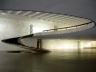 A majestosa escada de acesso ao vestíbulo superior - o mezzanino - que é parte fundamental no percurso de acesso aos salões sociais do Palácio<br />Foto Eduardo Rossetti, 2008 