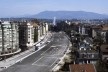 Parque linear sobre linha de trem CFF, marcação no solo para avaliação de usos, Geneva, Suíça, 1992-2002. Arquiteto Pierre Bonnet<br />Foto divulgação 