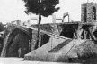 Cripta da Capela Güell, Barcelona, 1915, Arquiteto Antoni Gaudí [www.gaudiclub.com]