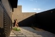 Casas + Edifício Misto MBV2, Sobral CE Brasil, 2020. Arquitetos Bruno Braga, Bruno Perdigão, Igor Ribeiro e Luiz Cattony / Rede Arquitetos<br />Foto Igor Ribeiro 