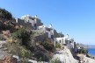 O conjunto com três residências geminadas em finalização de obra e o Golfo Mirabello e o Mediterrâneo como paisagem<br />Foto Noll & Odebrecht 