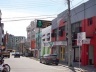 Atual situação do antigo conjunto: além das descaracterizações e demolições, não foi respeitada a volumetria edificada<br />Foto autores, 2005 