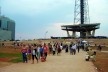 Feira da Torre. Vista na direção do topo da colina, antes da remoção da feira<br />Foto Gabriela Tenorio 