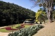 Casa Cavanelas, Petrópolis RJ, 1954, arquiteto Oscar Niemeyer<br />Foto Leonardo Finotti 