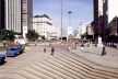 Vale do Anhangabaú, São Paulo<br />Foto Nelson Kon  [Cidade e seu duplo, Abílio Guerra e Marco do Valle, Arte/cidade 2]