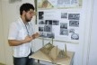 Mudhif, por Oswaldo Freitez (na foto) e Lucca Grzeczeczen<br />Foto Andréia Moassab 