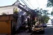 Jardim familiar na calçada pública, Grotão da Bela Vista<br />Foto Abilio Guerra 