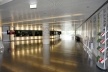 Casa da Música, bilheteria e recepção, Porto, 2005. Arquitetos Rem Koolhaas e Ellen van Loon / OMA<br />Foto Junancy Wanderley 