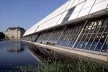 Wissenschaftspark, em Gelsenkirchen, estabeleceu um parque tecnológico no sítio antigamente ocupado pela indústria Thyssen, articulado ao prédio original [IBA Emscher Park]