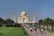 Alexandrina Mori nos jardins do Taj Mahal, Índia, 2010<br />Foto Victor Hugo Mori 
