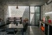 Casa Mipibu, São Paulo SP Brasil, 2015. Arquitetos Danilo Terra, Pedro Tuma e Fernanda Sakano (autores) / Terra e Tuma Arquitetos Associados<br />Foto Nelson Kon 