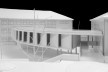 Vista do corpo da nova biblioteca a partir do campo de jogos. Maquete de trabalho<br />Foto Laura Castro Caldas & Paulo Cintra 