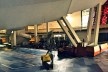 Filarmônica de Berlim, foyer, arquiteto Hans Scharoun. Detalhe para o ensaio do coral sob os planos inclinados da plateia<br />Foto Fabiano Borba Vianna, 2016 