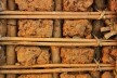 Parede interna de pau a pique, com amarração em couro substituindo a fibra vegetal, Bairro de Antônio Dias, Ouro Preto MG, 2016<br />Foto Elio Moroni Filho 
