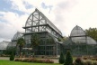 As grandes estufas com um pavilhão central que abrigam as plantas tropicais<br />Foto: Jovanka Baracuhy C. Scocuglia 