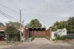 Casa Intermedia, Assunção, Paraguai, 2021. Arquitetos Horacio Cherniavsky, Viviana Pozzoli, Gabriela Ocampos, Franco Pinazzo e Rolph Vuyk (autores) / Equipo de Arquitectura<br />Foto Frederico Cairoli 