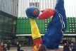 Arte Oficial em La Défense, Paris, 2001<br />Foto Angela Moreira 