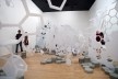 Instalação “Bastidor”, de Ana Holck, na SP-Arte 2011<br />Imagem divulgação 
