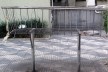 Oficina de desenho urbano MCB, interferência urbana: lixeira, São Paulo, 2011 <br />Foto Abilio Guerra 