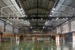 Sesc Araraquara, ginásio esportivo, 2000. Arquitetos Abrahão Sanovicz e Edson Jorge Elito<br />Foto Leonardo Finotti 