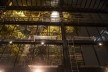 Totalidade da simplicidade na árvore e vidro do Teat(r)o Oficina<br />Foto Marcos Camargo 