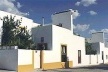 Fig.7 – Habitational Unit : Note the doorways and windows, patio vegetation, and details of the tiles<br />Foto JAZ, 1997 
