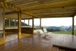 Projeto Casa Grelha, vista do pavilhão.Forte, Gimenes & Marcondes Ferraz Arquitetos, 2º. prêmio categoria profissional/ obras concluídas, Serra da Mantiqueira, SP, 2005-2007.