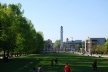 Fig. 16 - Universidade de Concepción. Explanada, vista da biblioteca ao Fórum aberto<br />Foto Verónica Esparza S, Octubre 2008 
